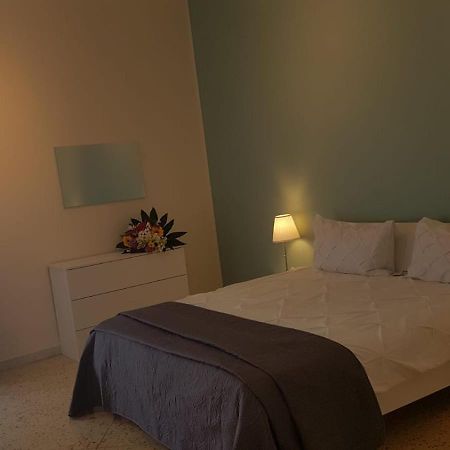 ホテル Residenze Benedetto Croce バーリ エクステリア 写真
