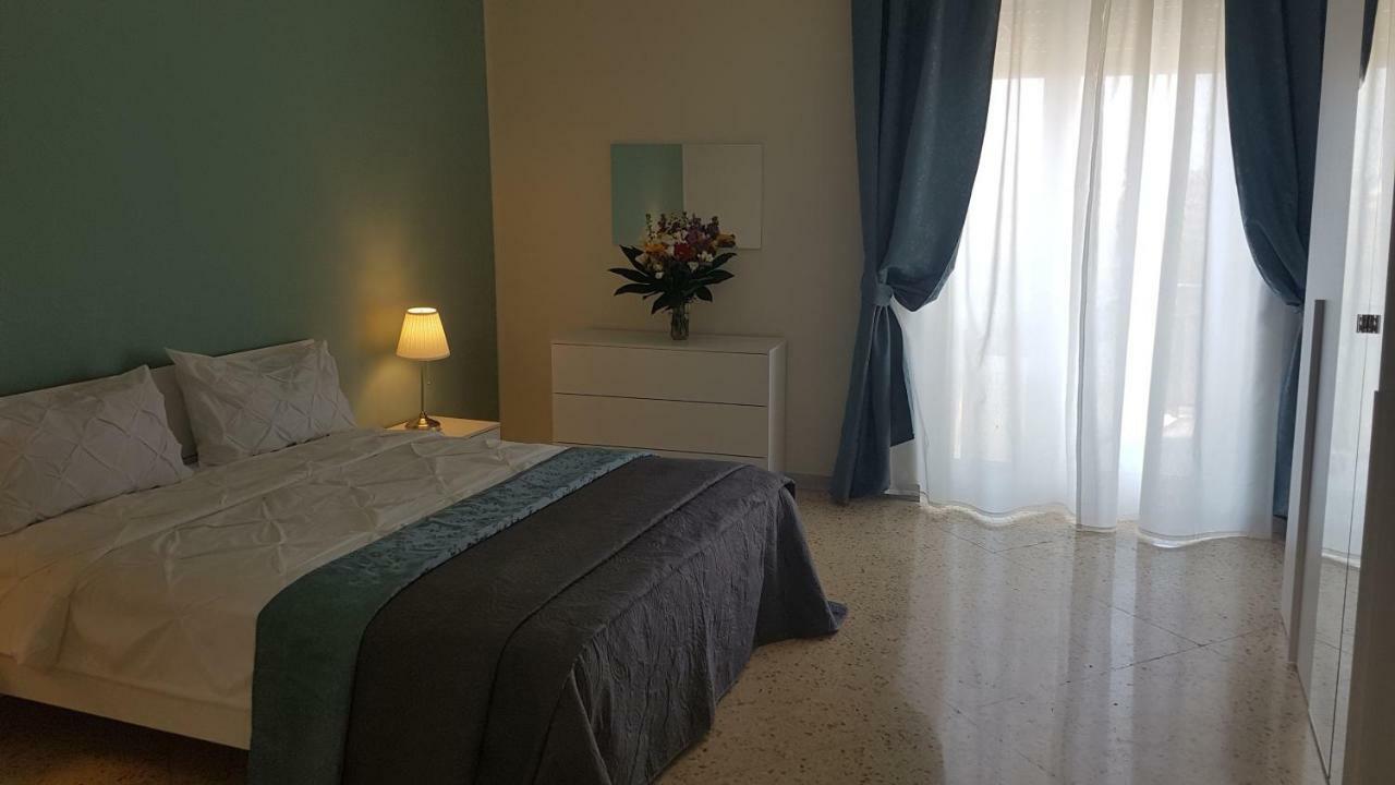 ホテル Residenze Benedetto Croce バーリ エクステリア 写真